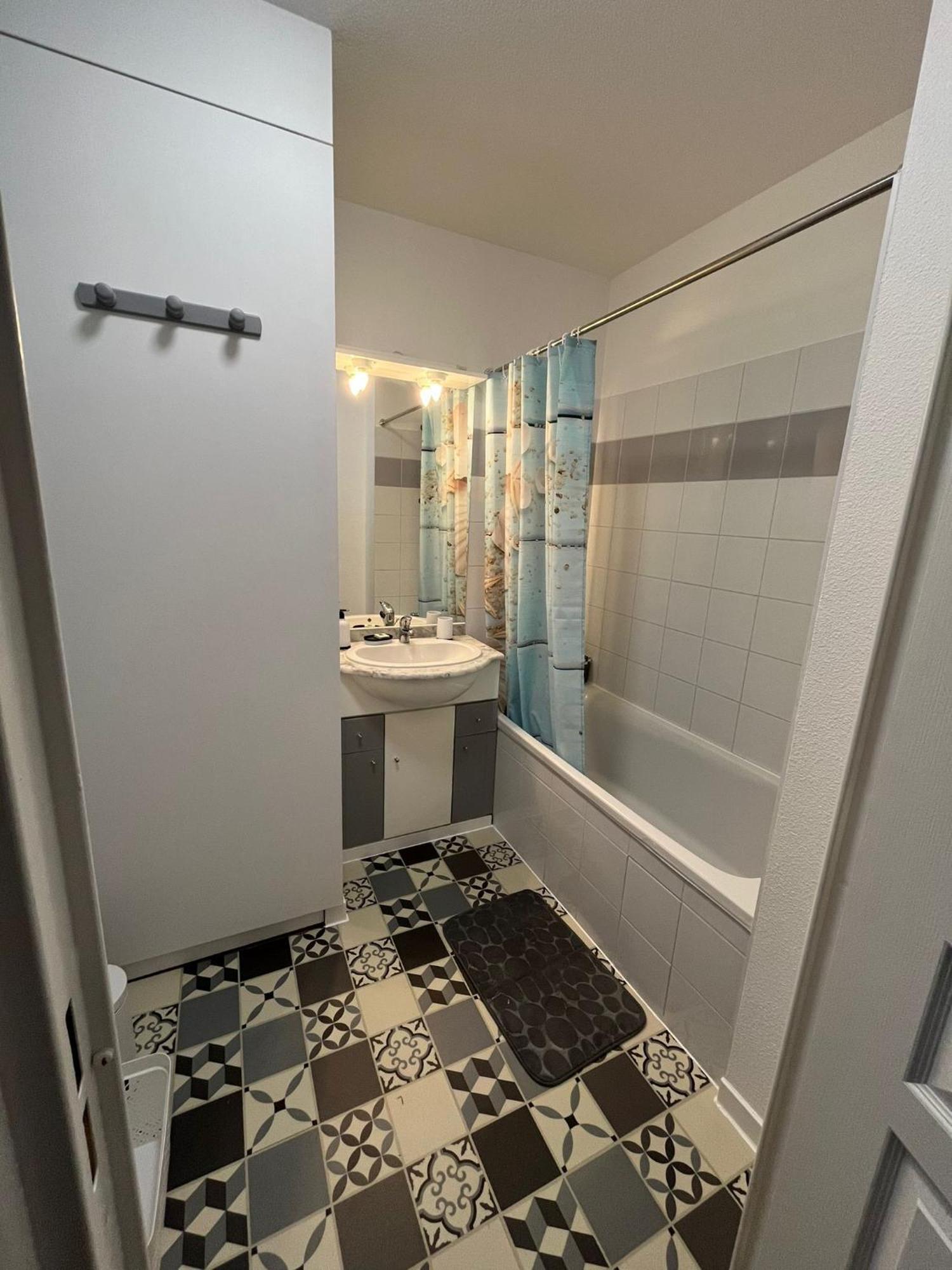 Appartement Avec Jardin A Rochefort Esterno foto
