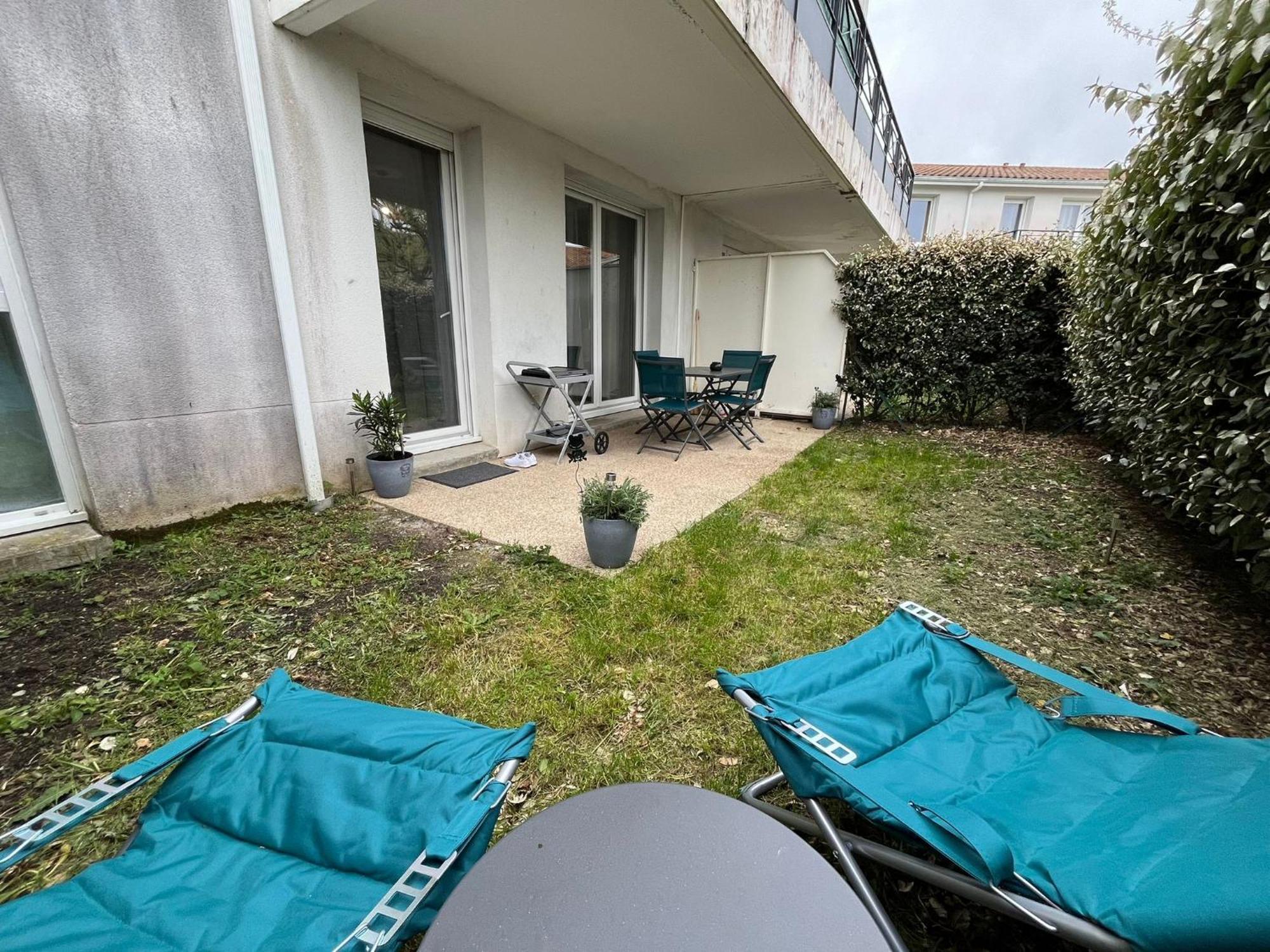 Appartement Avec Jardin A Rochefort Esterno foto